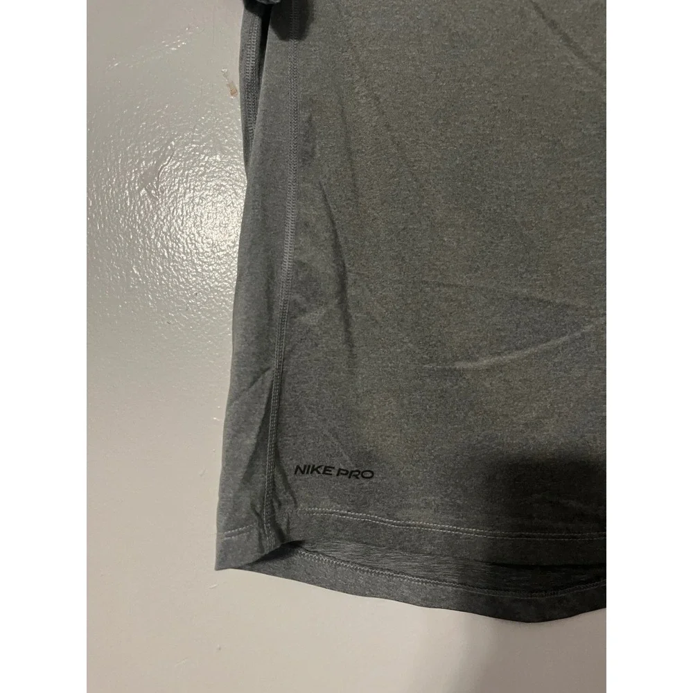 Nike Pro Dri-FIT Kids Small Gray Short Sleeve Athletic Training Shirt Logo Tee